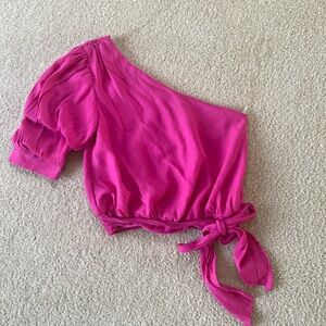 Yiayia Ponytail One Shoulder Top